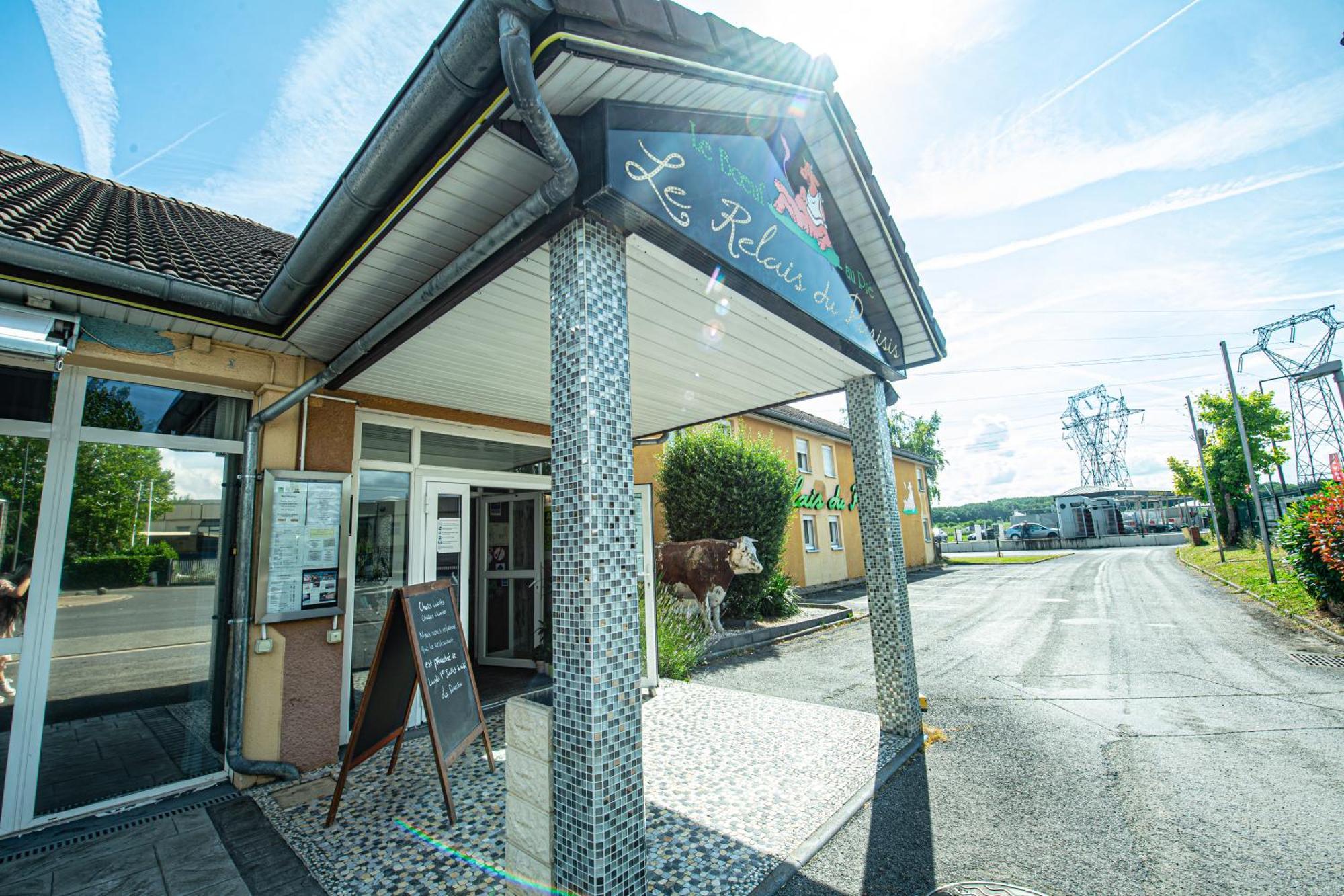 Logis Hotel - Le Relais Du Parisis Villeparisis Exterior photo